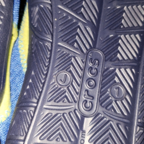 Crocs - Picture 3 of 4